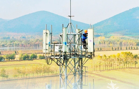 中国电信：战风雪 保通信