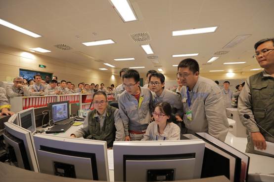 說明: 說明: F:\【2】照片整理\照片\首次并網(wǎng)\BD1A7517.JPG