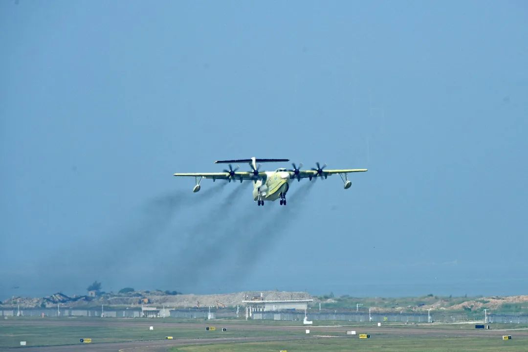 鯤龍01.jpg 鯤龍01.jpg