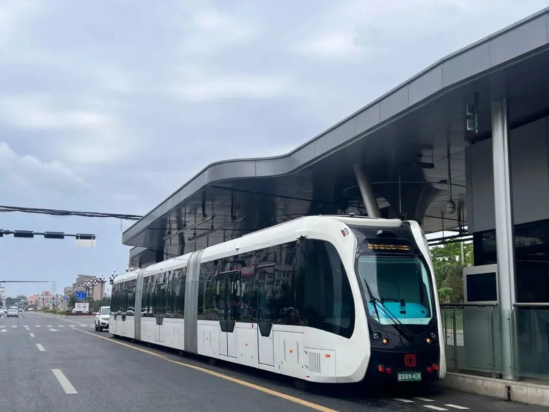 宜賓智軌T4線 (2).jpg
