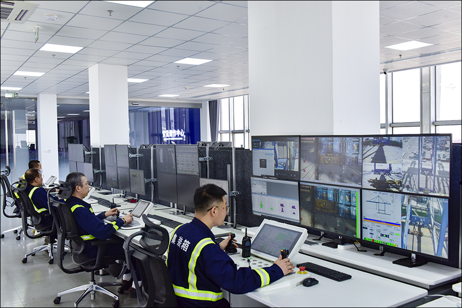 同比增長超兩成，上半年遼港集團(tuán)集裝箱生產(chǎn)“成績單”亮眼5 (1)-ok.jpg