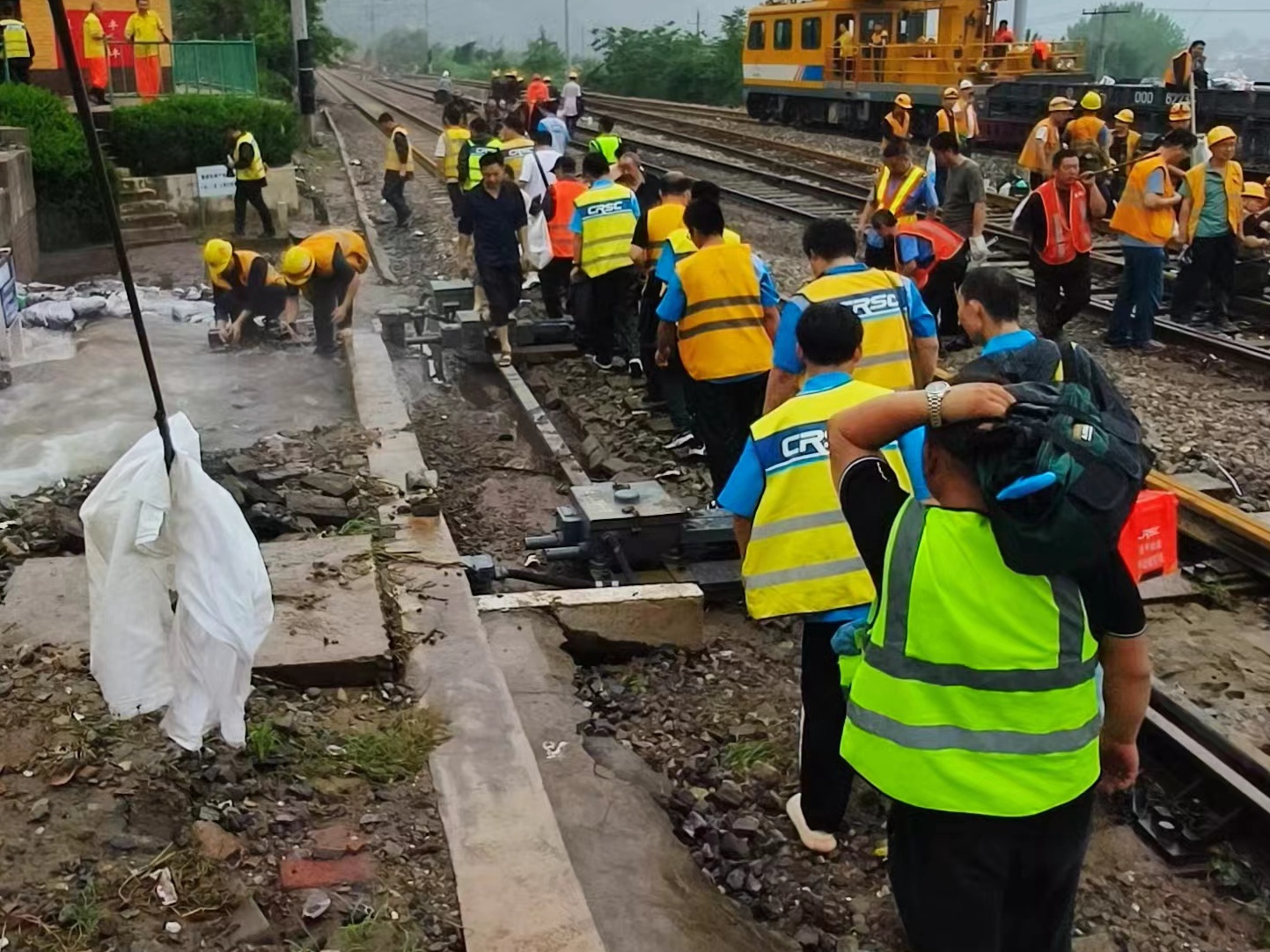 馳援豐沙鐵路3.jpg