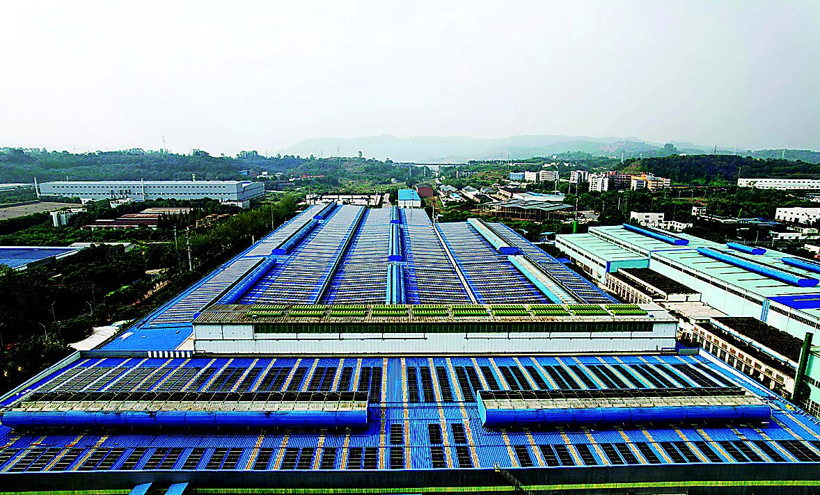 圖為西南鋁光伏發電首期項目全貌。李影 攝.jpg