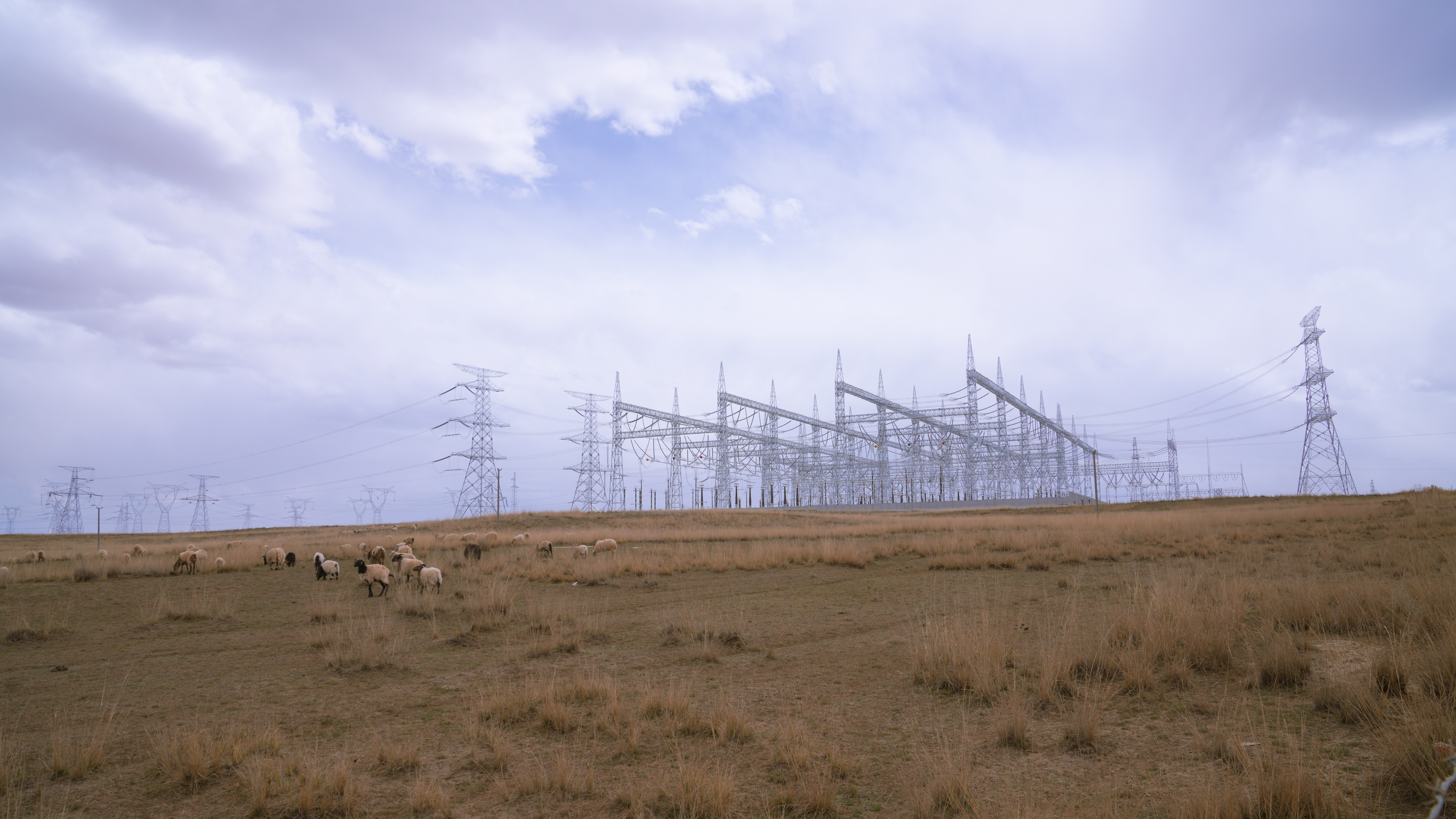 750千伏紅旗變電站.jpg 750千伏紅旗變電站.jpg