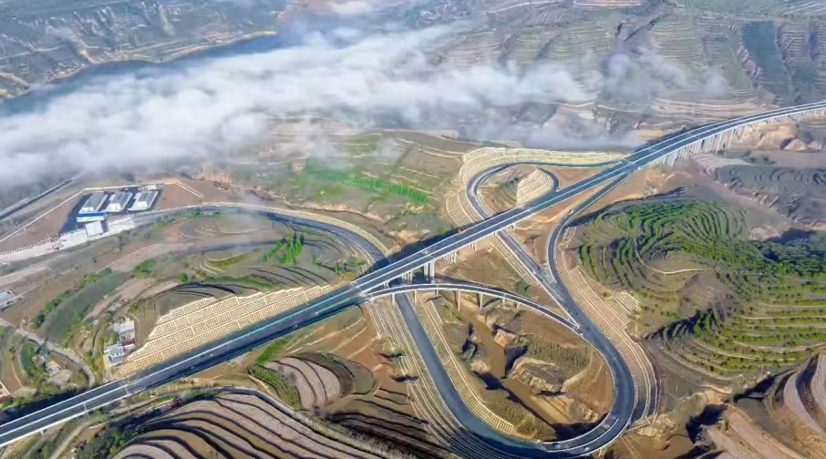 彭陽互通.jpg 彭陽互通.jpg